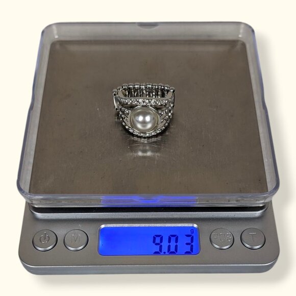 (2/$20) Faux Pearl Rhinestone Stretch Ring - Picture 5 of 6